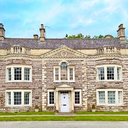Готель Rounceval House Чіппінґ-Содбері Екстер'єр фото